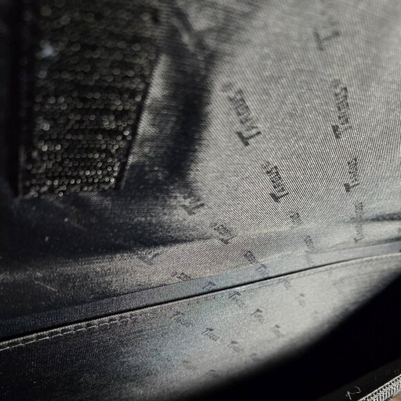 Vintage TARGUS Black Waxed Canvas & Faux Leather Laptop Strap Unisex Bag NEW - Picture 8 of 12